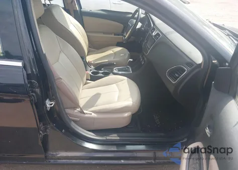 2012 Chrysler 200 Limited z USA, uszkodzony, nr VIN 1C3CCBCB6CN303468